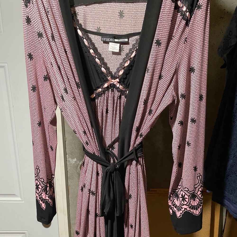 Women’s nightgown/negligé and robe set
